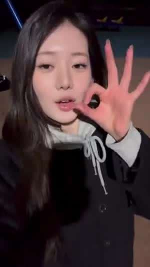 베이비몬스터 로라