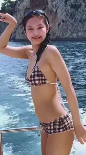 블랙핑크 제니 비키니.mp4