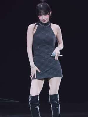 홀터넥 슬림 원피스 롱부츠 프로미스나인 이채영