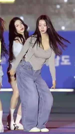 1170만뷰 김채연 영상