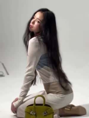 MEOVV (미야오) 나린