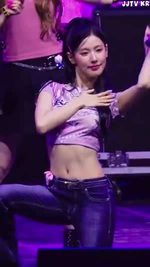 아이들 미연 밀착 크롭티 깊은 기립근