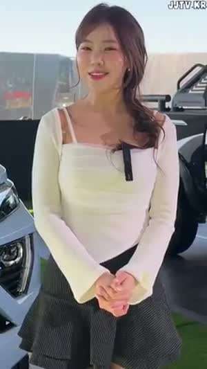 흰나시 검스 조민지 아나운서