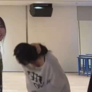 연습실의 방심한 프로미스나인 백지헌.mp4