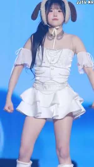 프로미스나인 송하영 섹시 오프솔더 입고 남돌 느낌 OVERDRIVE 챌린지