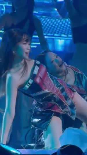 떨리는 허벅지 르세라핌 김채원