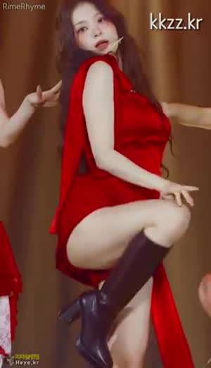 허벅지 보이는 드레스 프로미스나인 이나경