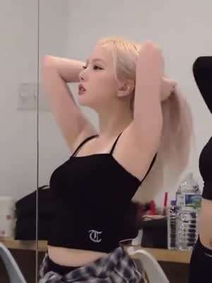 검정 끈나시 뒷머리 감아올리는 비비지 은하 겨드랑이