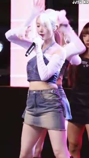 화이트 오프솔더 티 청 홀터넥 청 치마 비비지 신비.mp4