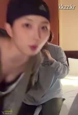 엔믹스 해원 가리지 않는 가슴골.mp4