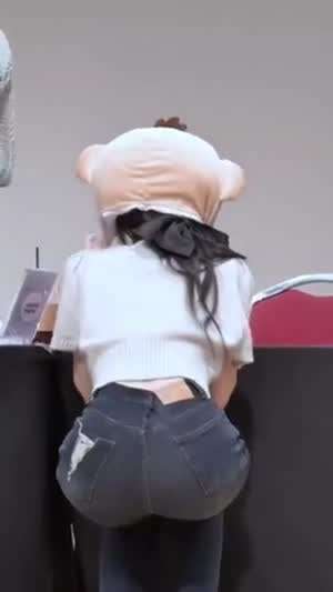 슬렌더 1황 시절 오마이걸 아린 뒤태