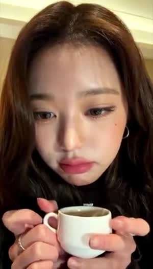 얼굴이 컨텐츠인 아이브 장원영 얼빡샷