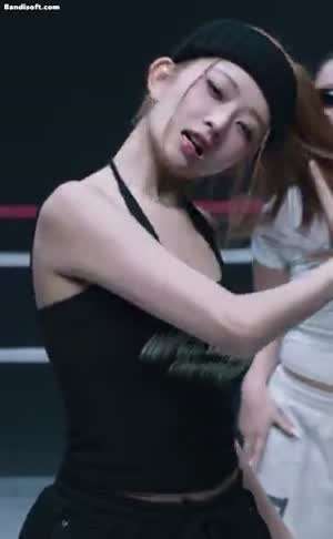 [아이브] 헤어 밴드 한 레이...gif