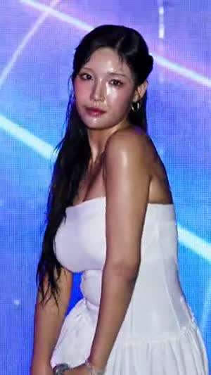 라잇썸 초원 올여름에도 성수를