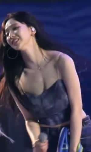 에스파 카리나 투명끈 나시 묵직한 가슴 바운스.mp4