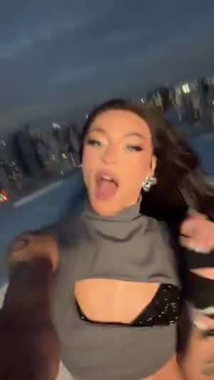 엔믹스(with.pabllovittar)