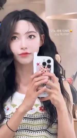 육상 카리나라고 불리는 김민지 .gif