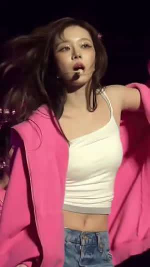 에스파 윈터 집중력을 향상시키는 흰 끈나시.mp4