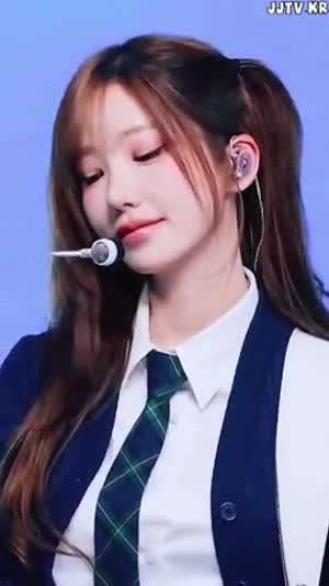 스쿨룩 얼빡 미모 QWER 마젠타