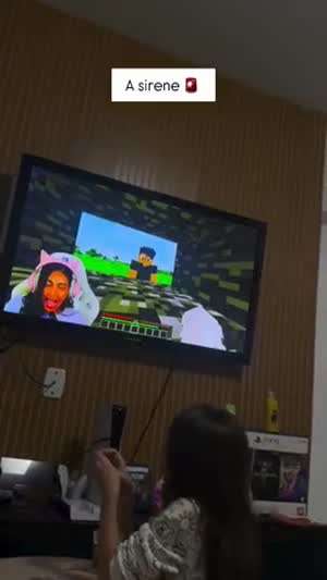 플스를 켜자 울리는 사이렌 소리.mp4