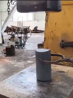 묘한 쾌감이 있는 알루미늄 냉간 단조.mp4