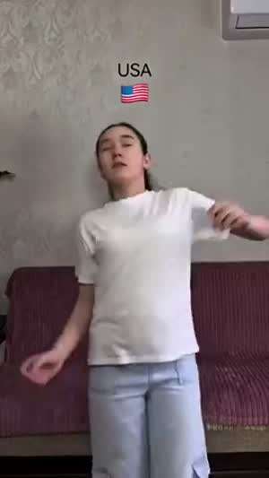 외국 여성이 본 세계 각국 영화의 총 맞는 장면