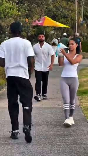 길거리에서 쓰레기 떠넘기기 몰카