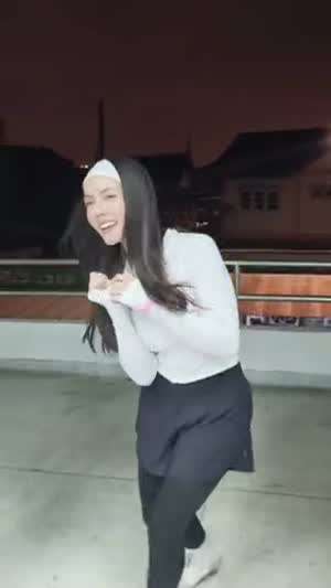 태국-헬스장?에 여자회원이 들어왔다.mp4