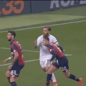 축구중 싸대기를...