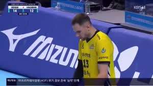 어제 남자배구 시합을 끝낸 미친 서브