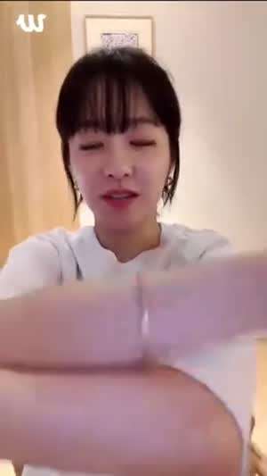 안아주는 박보영 누나.mp4