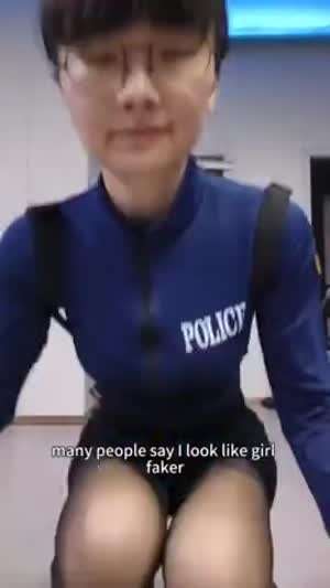 유명인 닮은 중국 여 인플루언서 일상