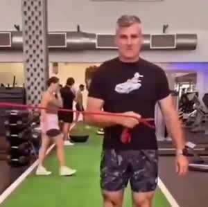 아내가 명품에 환장한다면 이 운동을 하세요