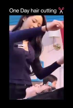미용사가 잘생긴 남자한테만 해준다는 서비스....mp4