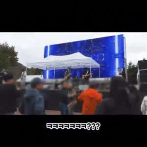 행사장 잘못 고른것 같은 인디밴드