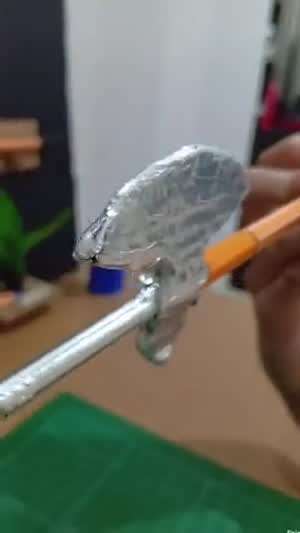 손 연필 소품 / 전투 씬