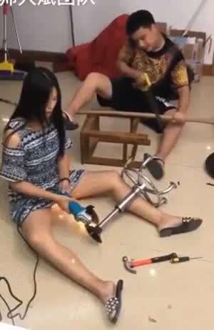 뭐라고 딱 집어 말하기가 좀 거시기하네요