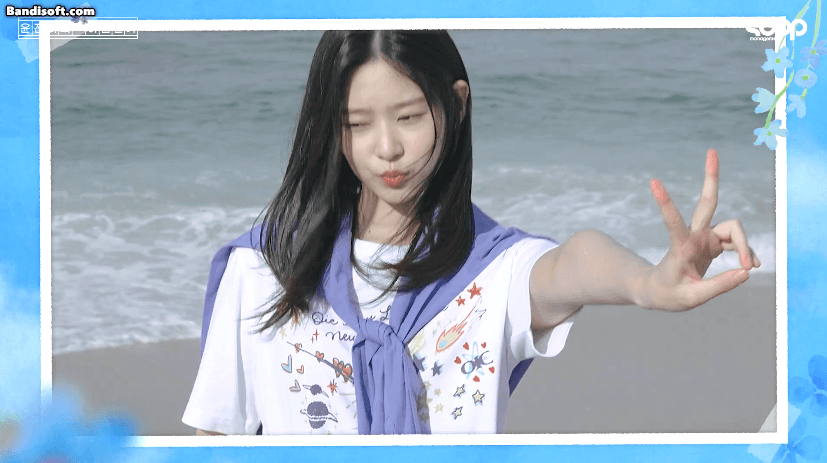 [아이즈원] 민주의 여름일기...바다 사이에 피어난 민주꽃