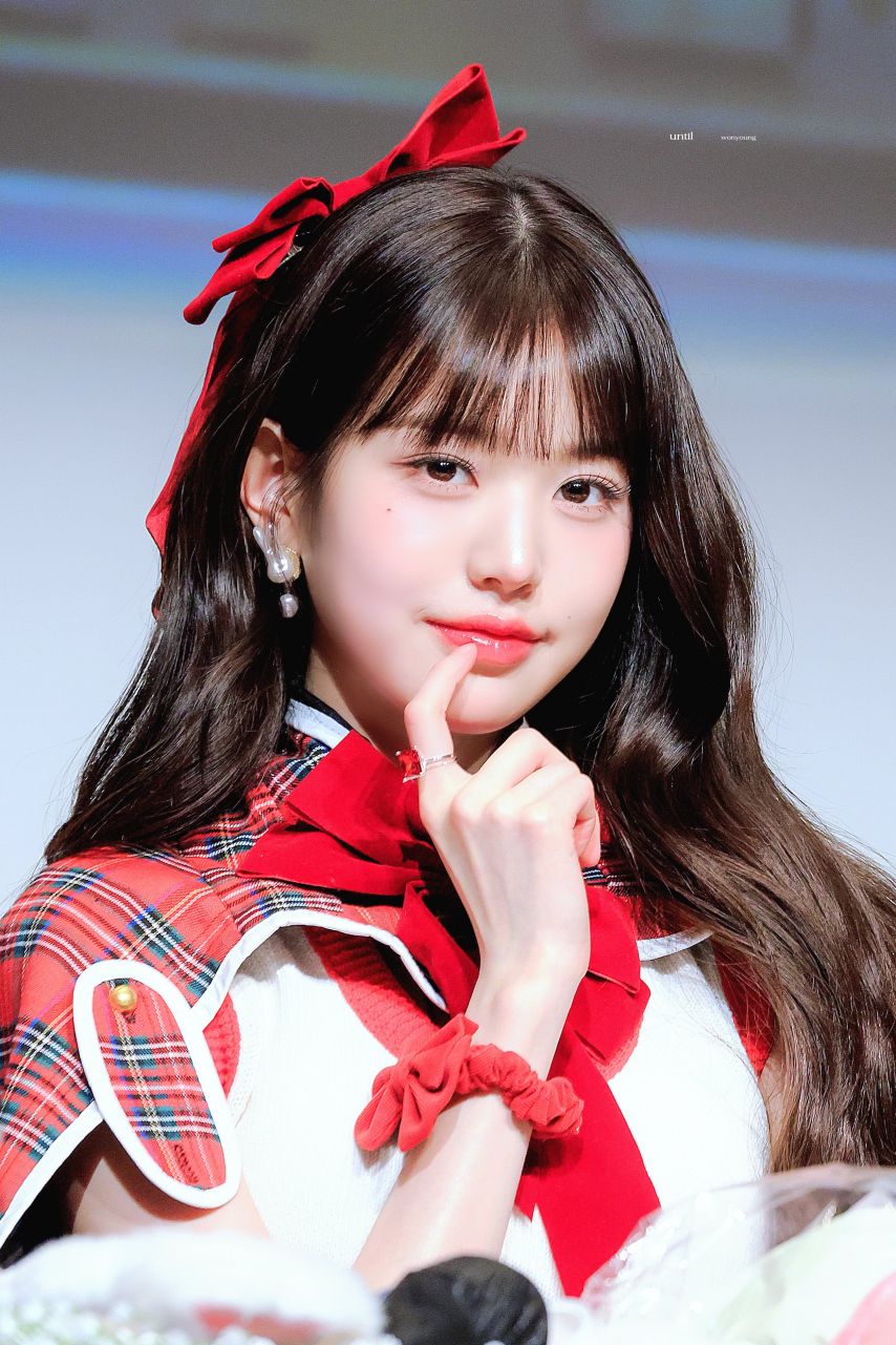 장원영 (아이브)