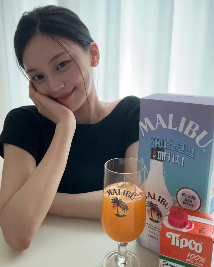 엄지 VIVIZ비비지