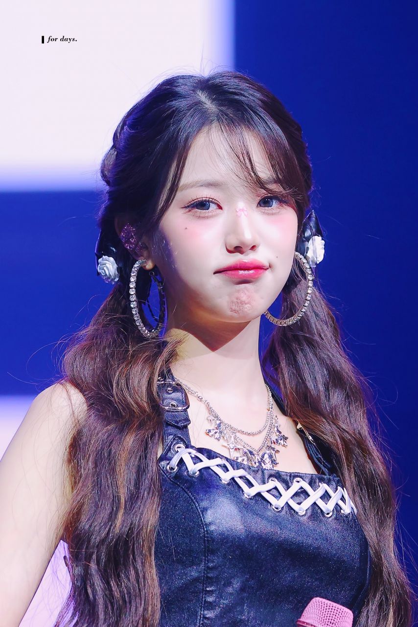 장원영 (아이브)