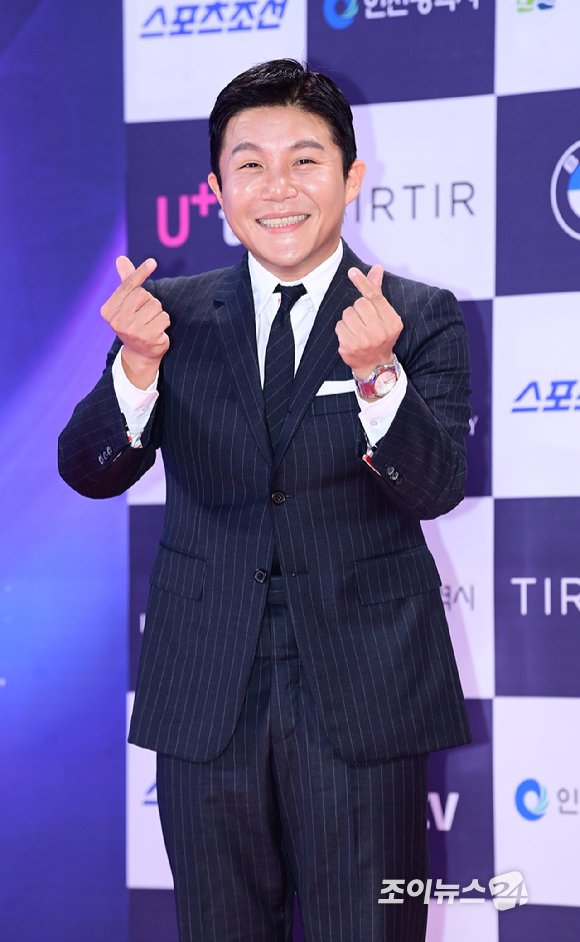 [단독] 결혼 앞둔 조세호, '1박2일' 새 멤버 합류 with 이준