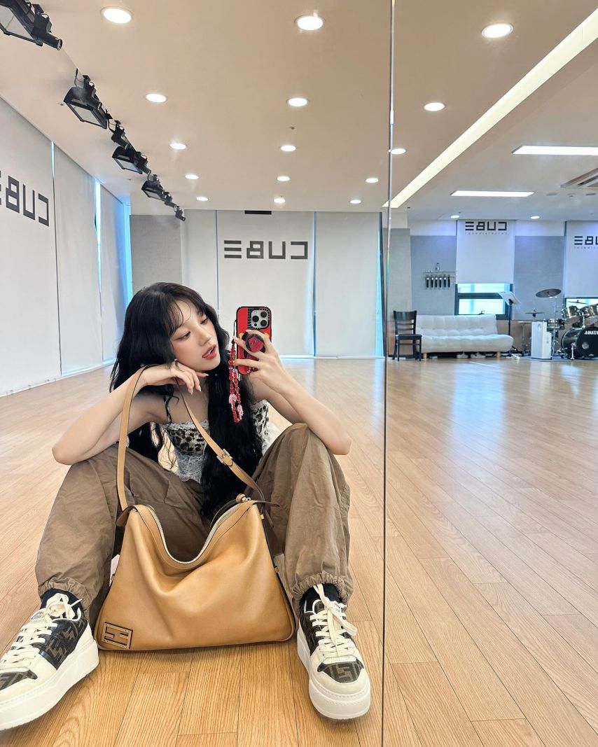 우기 (아이들) SNS