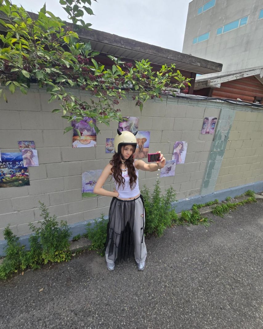 르세라핌 허윤진,카즈하