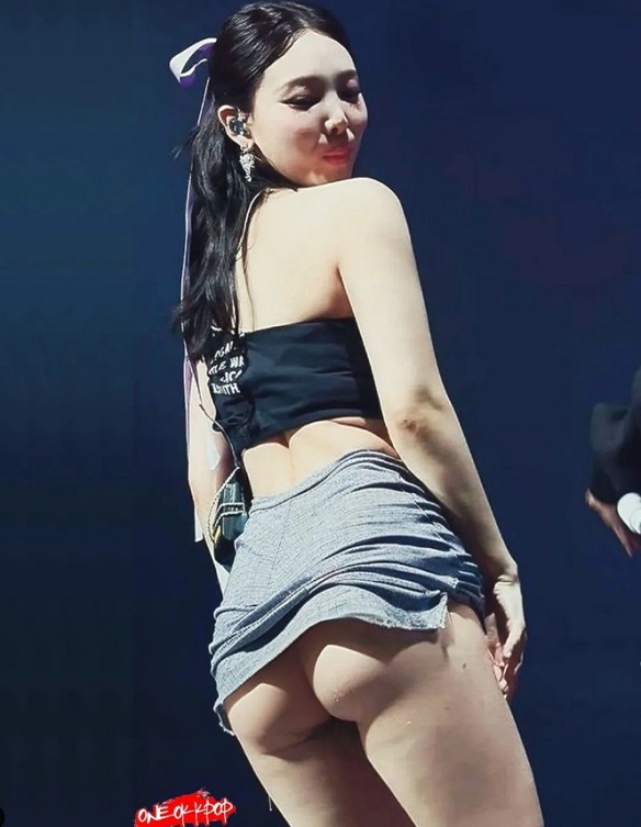 [19금후방]아찔한 나연이 뒤태라인 [19금후방]