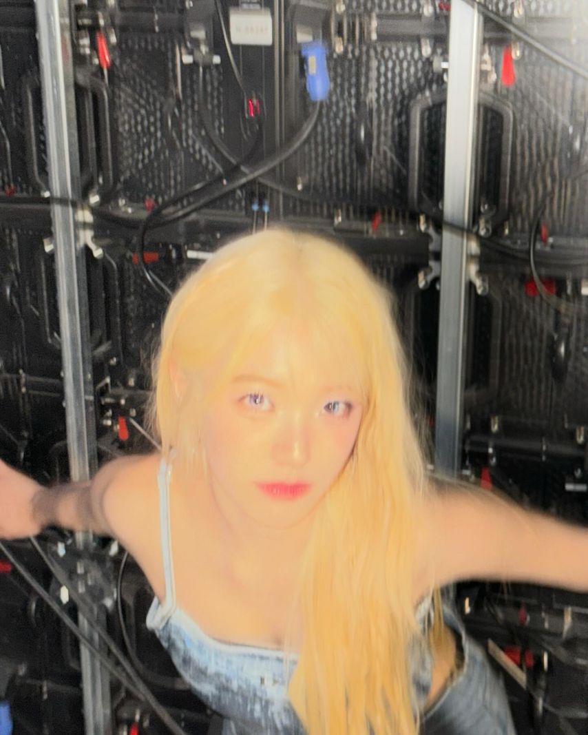 프로미스나인 백지헌