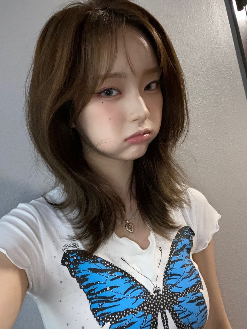 아이칠린 이지 지윤