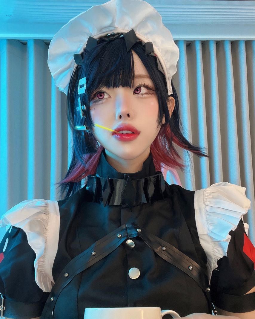 qwEr 히나 인스타