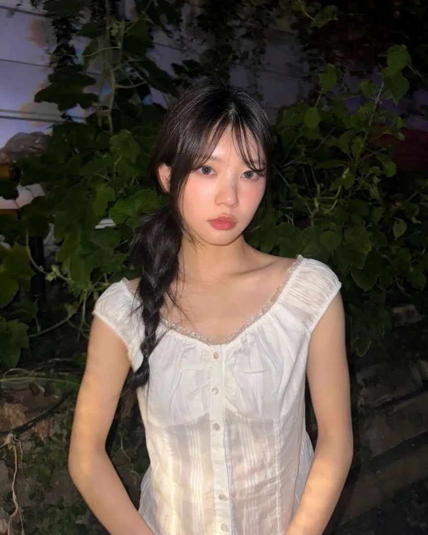 ILLIT(아일릿) 모카