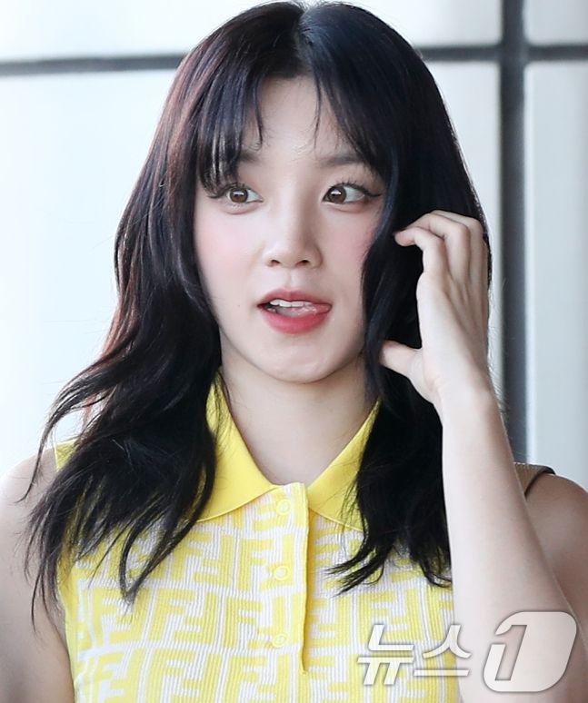 여자아이들 우기